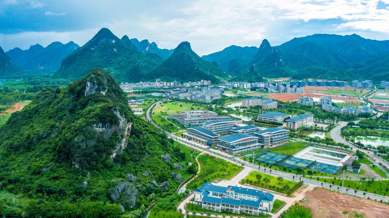 PCB打样批量定制，揭秘其背后的工艺与报价