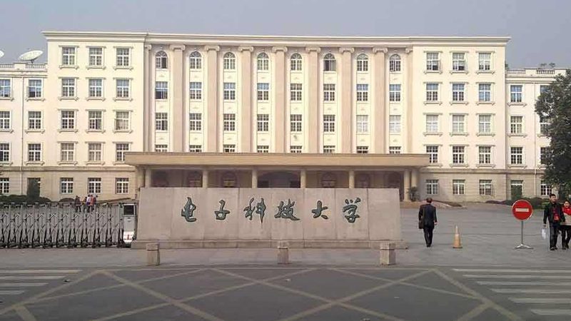 莫氏晶体管型号解析：参数解读与选型逻辑**