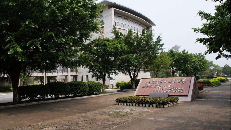 电子配件材质：揭秘不同材质的奥秘与应用